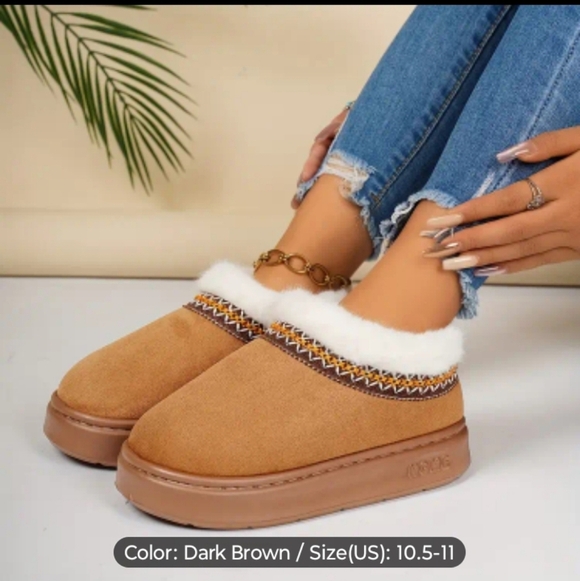 Women's Tan Slip-On Slippers with White Trim - Picture 6 of 6